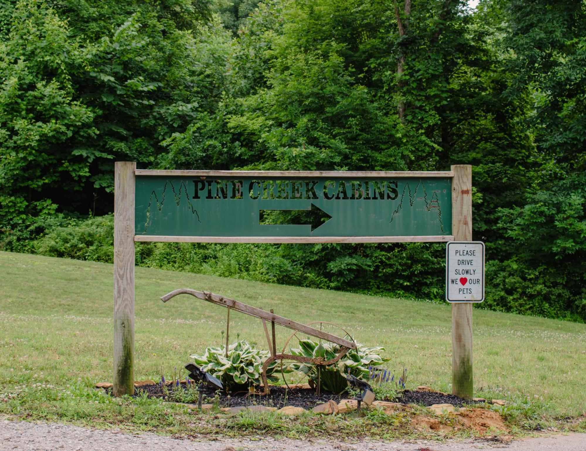 Pine Creek Cabins & Camping Resort South Bloomingville Exterior photo