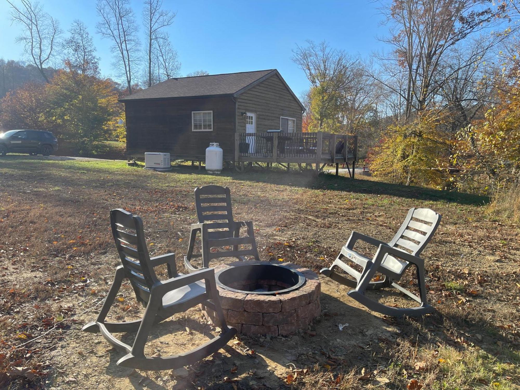 Pine Creek Cabins & Camping Resort South Bloomingville Exterior photo